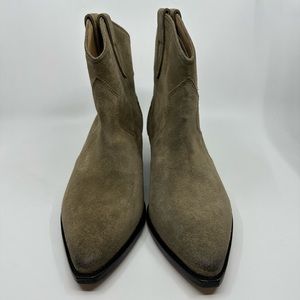 Isabel Marant Feminine Santia Boots in Taupe 40